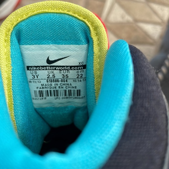 Black LeBron High tops - Picture 5 of 5